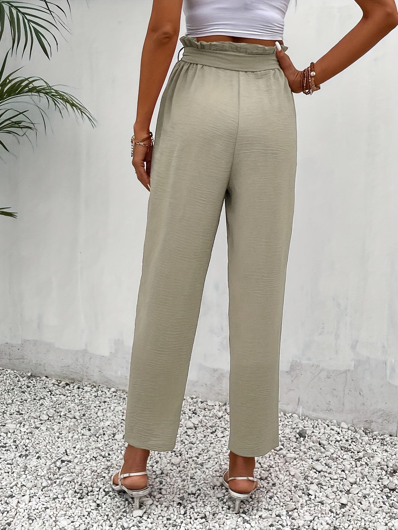 BOWY – Karottenhose mit Schleifendetail
