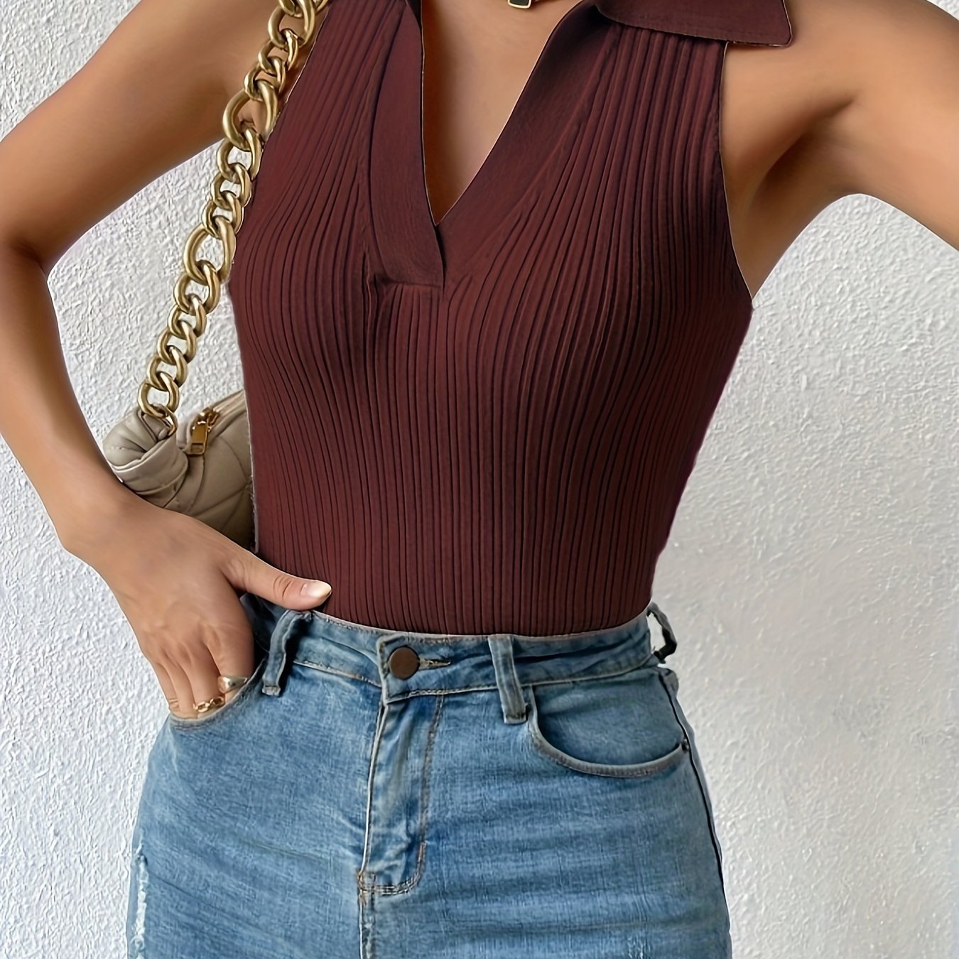 CULA – Ärmelloses Top mit Kragen im Slim Fit