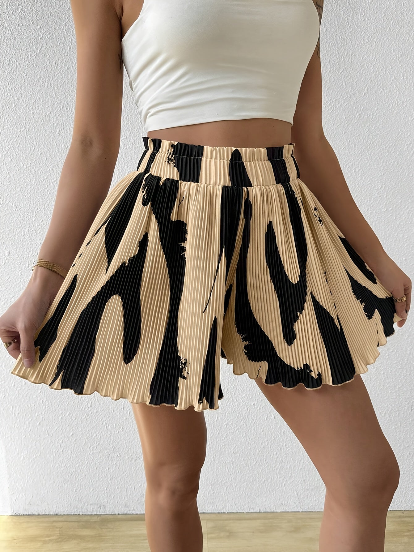 ELEG – Casual Falten-Shorts