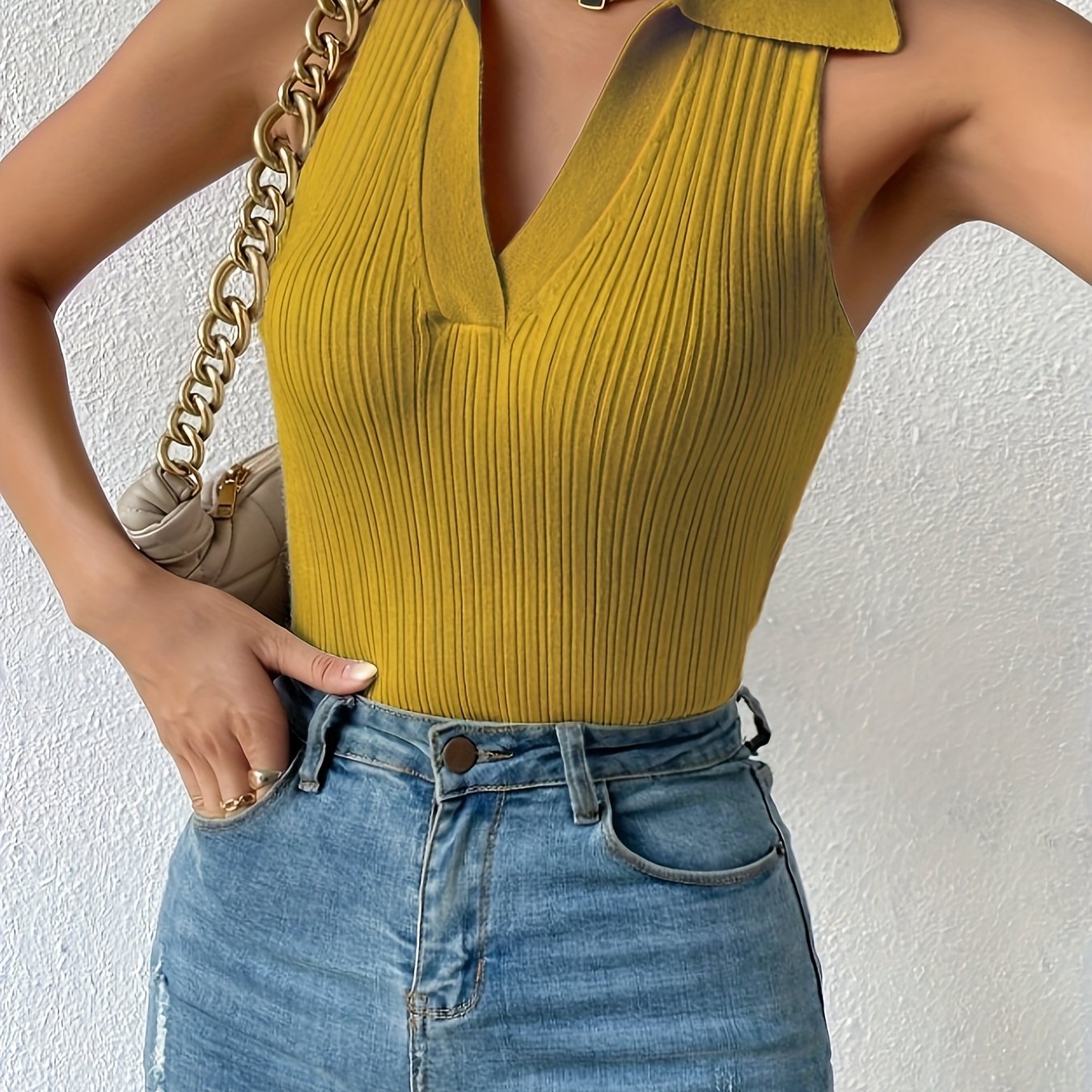 CULA – Ärmelloses Top mit Kragen im Slim Fit
