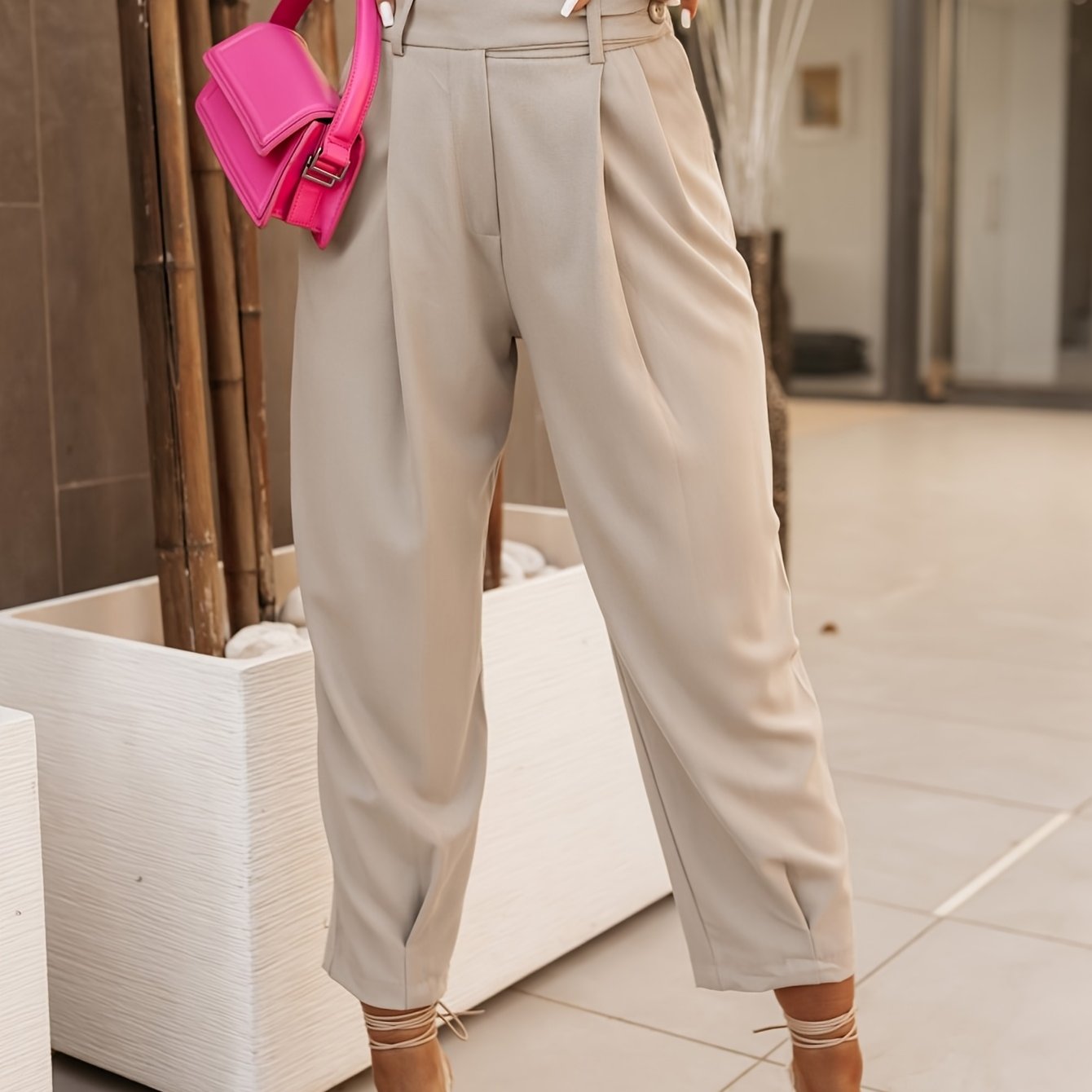 VYBE – Elegante High-Waist Hose