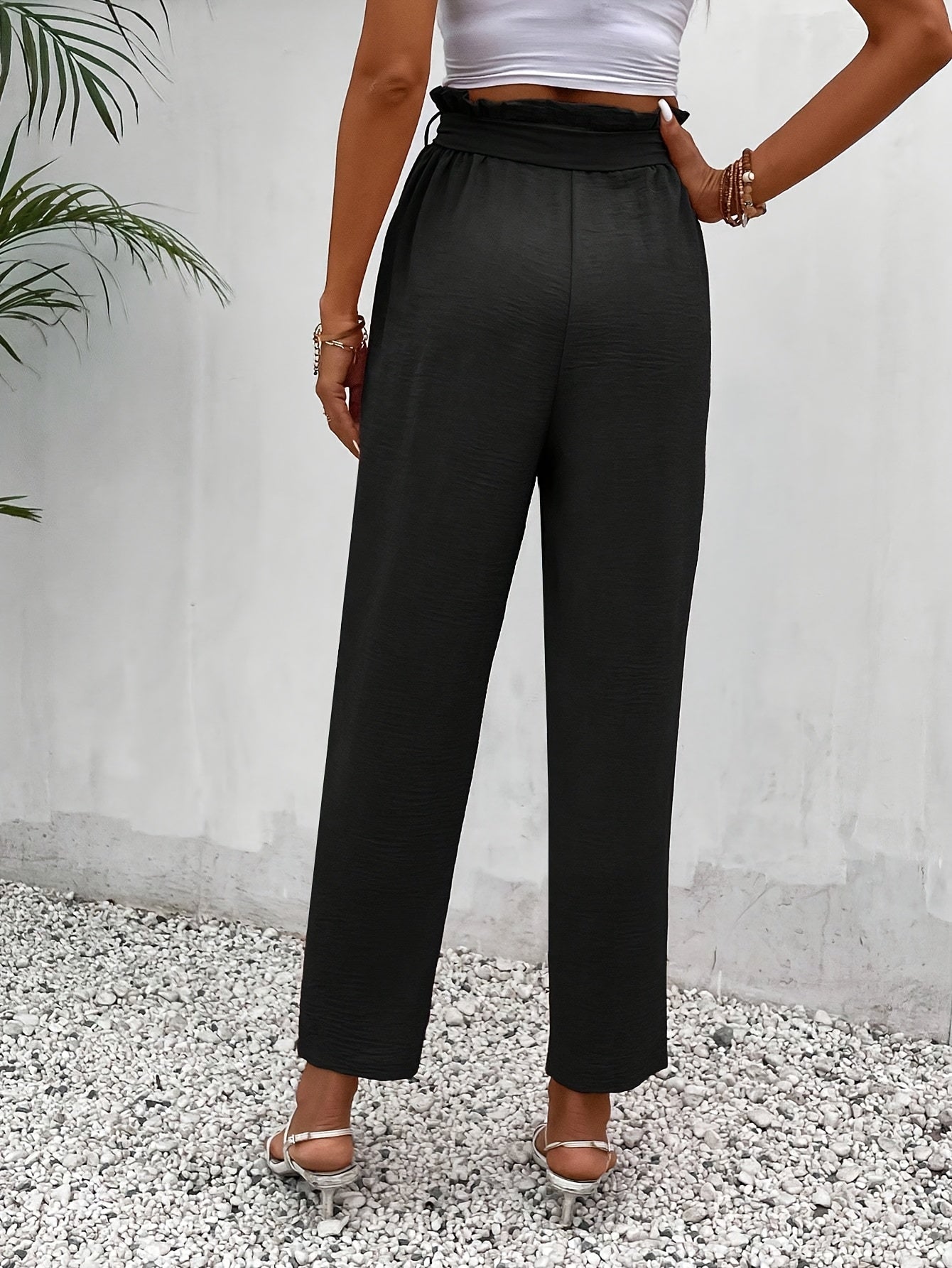 BOWY – Karottenhose mit Schleifendetail