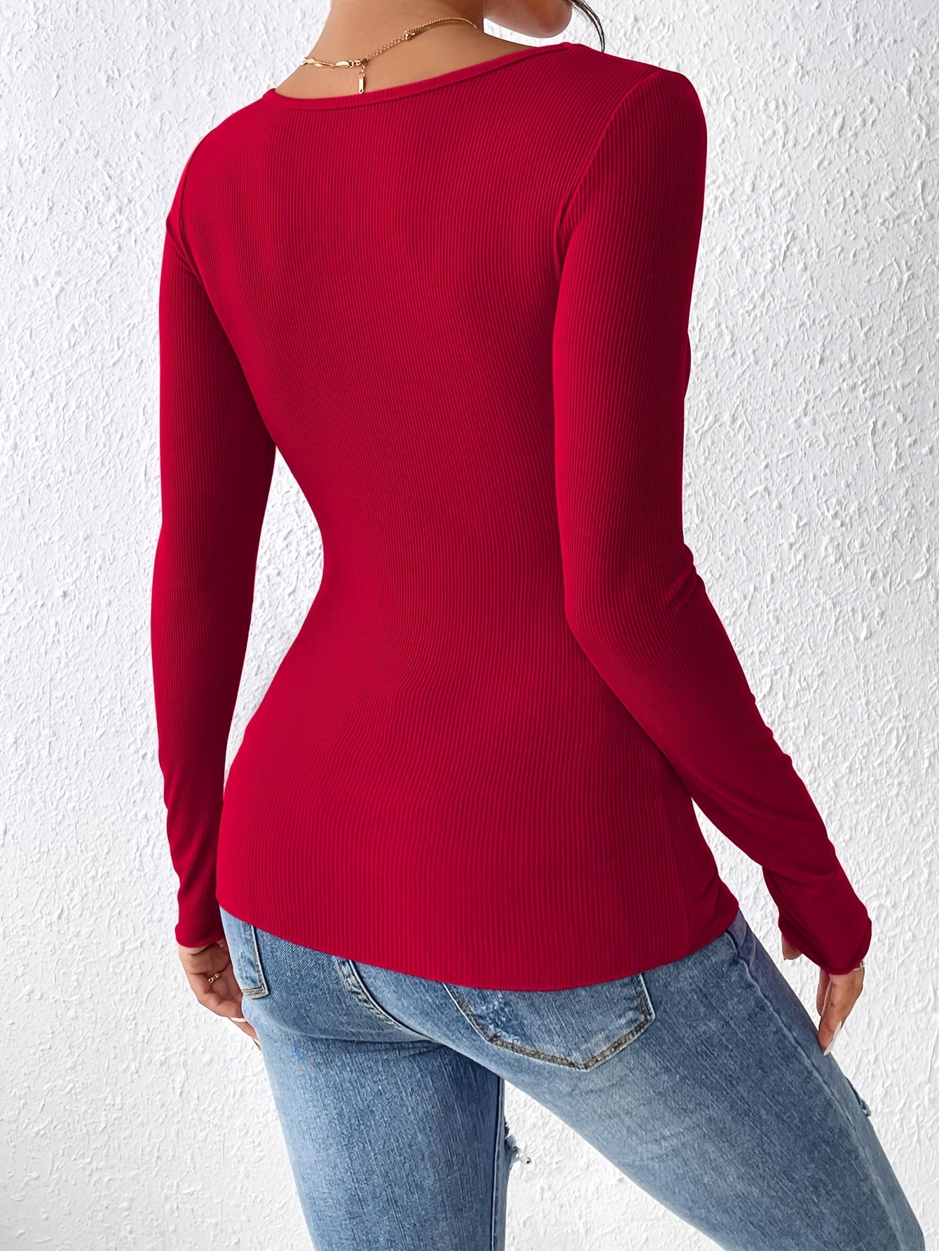 RIBBY – Geripptes Langarmshirt mit Rundhalsausschnitt