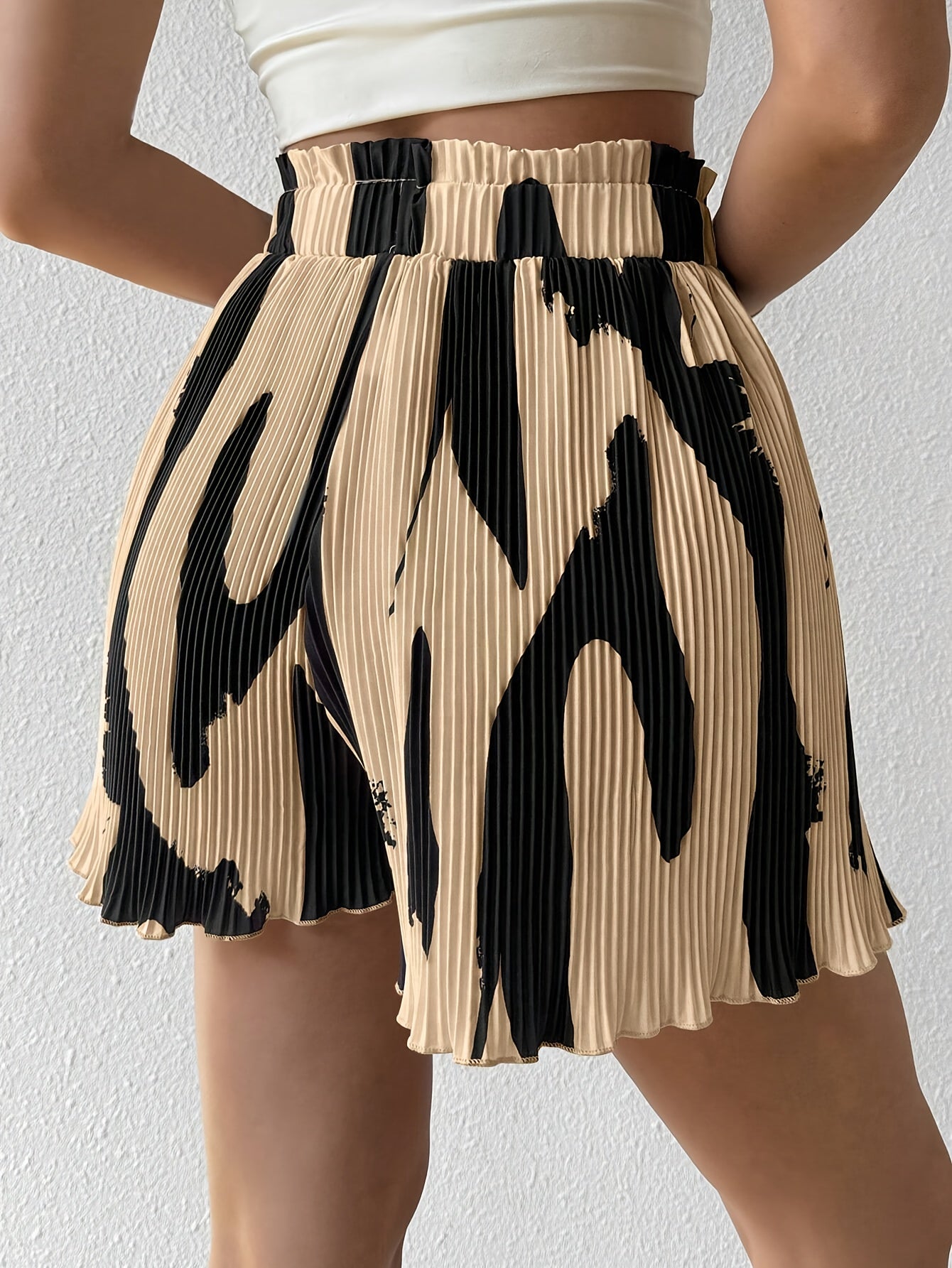 ELEG – Casual Falten-Shorts