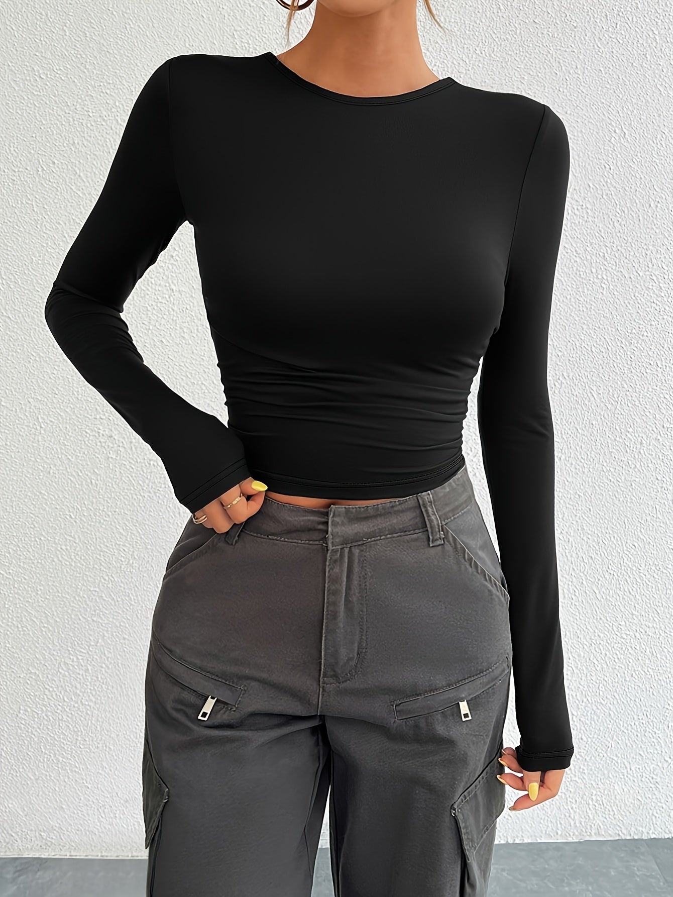 UBACK – Figurbetontes Langarmshirt mit Rückenausschnitt