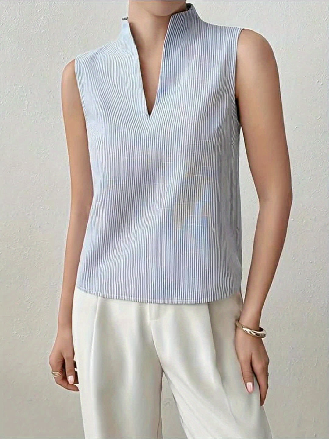 STRIP – Elegantes V-Neck Top mit Streifen
