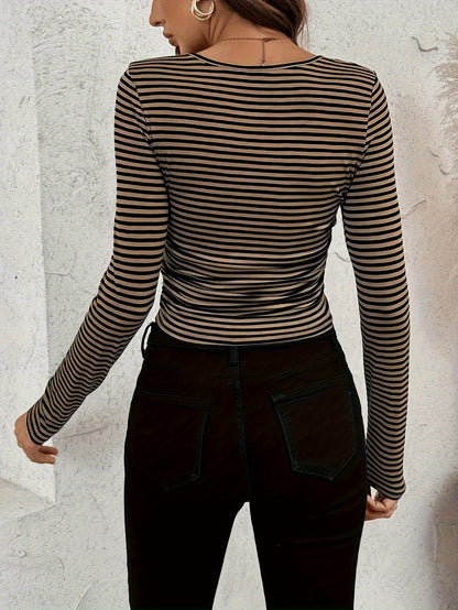 SQRE – Figurbetontes Langarmshirt
