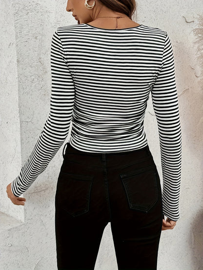 SQRE – Figurbetontes Langarmshirt