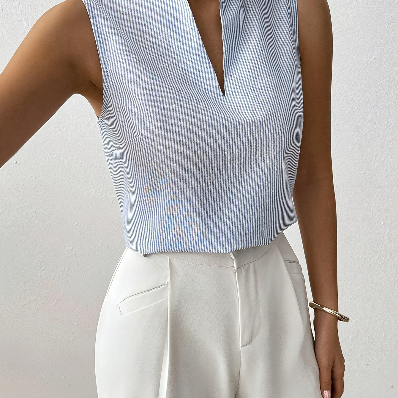 STRIP – Elegantes V-Neck Top mit Streifen