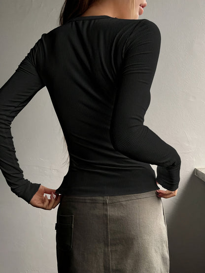 HENY – Langarm Henley-Shirt mit Stretch-Rippstruktur